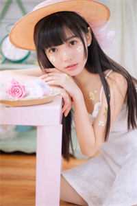 邻居校花是个恋爱脑