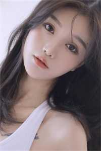 只记花香不记人男女主人公