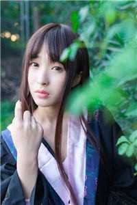 你敢断她财路？她背后有地下大佬！男女主人公