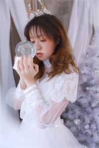 穿成嫡女，惹上疯批后她招架不住了全文完结